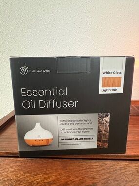 🆕 Sunday Oak 550ml Essential Oil Diffuser set - White & Light Oak color